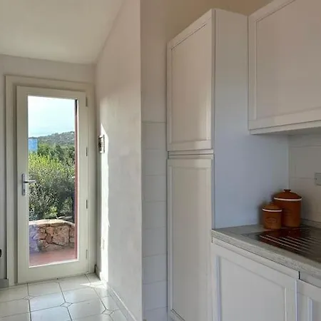 Acquazzurra A Punta Molara *