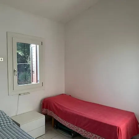 Acquazzurra A Punta Molara Feriehus