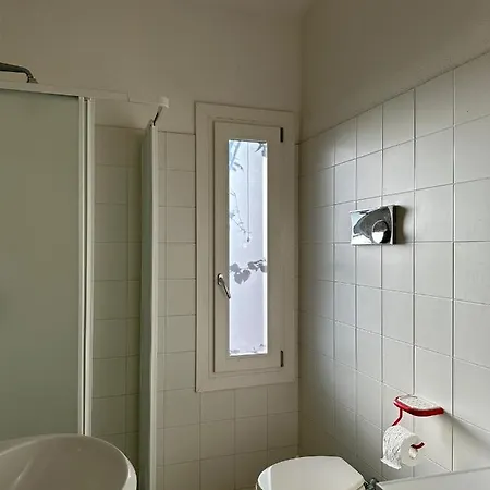 Acquazzurra A Punta Molara San Teodoro (Sardinia)