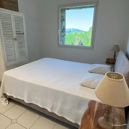 Acquazzurra A Punta Molara Ferienhaus